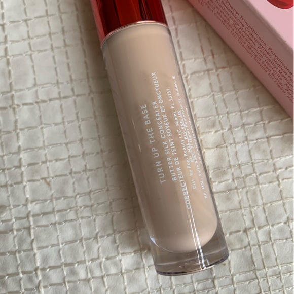 One/Size O/S Turn up the Base Butter Silk Concealer in Fair 3 BNIB - Picture 2 of 13